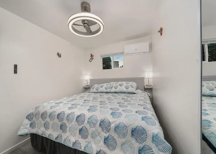 3Br 2Ba Home W Jacuzzi Near Reid Park & Zoo Unit A *