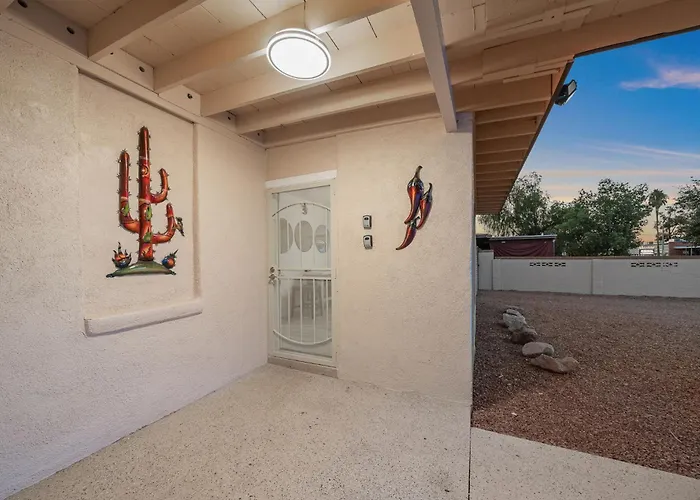 3Br 2Ba Home W Jacuzzi Near Reid Park & Zoo Unit A * Tucson